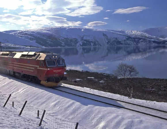 PAQUETE NORUEGA EN TREN - Desde 04 de Diciembre 2025