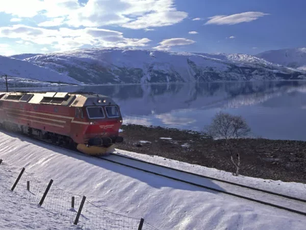 PAQUETE NORUEGA EN TREN - Desde 04 de Diciembre 2025